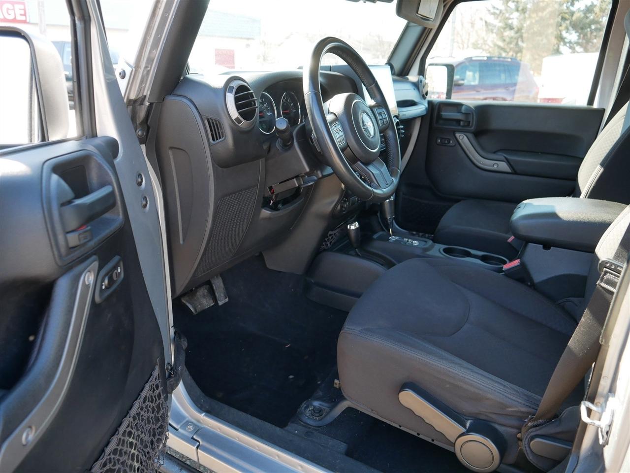 Jeep Wrangler Unlimited Sport 4WD 2013