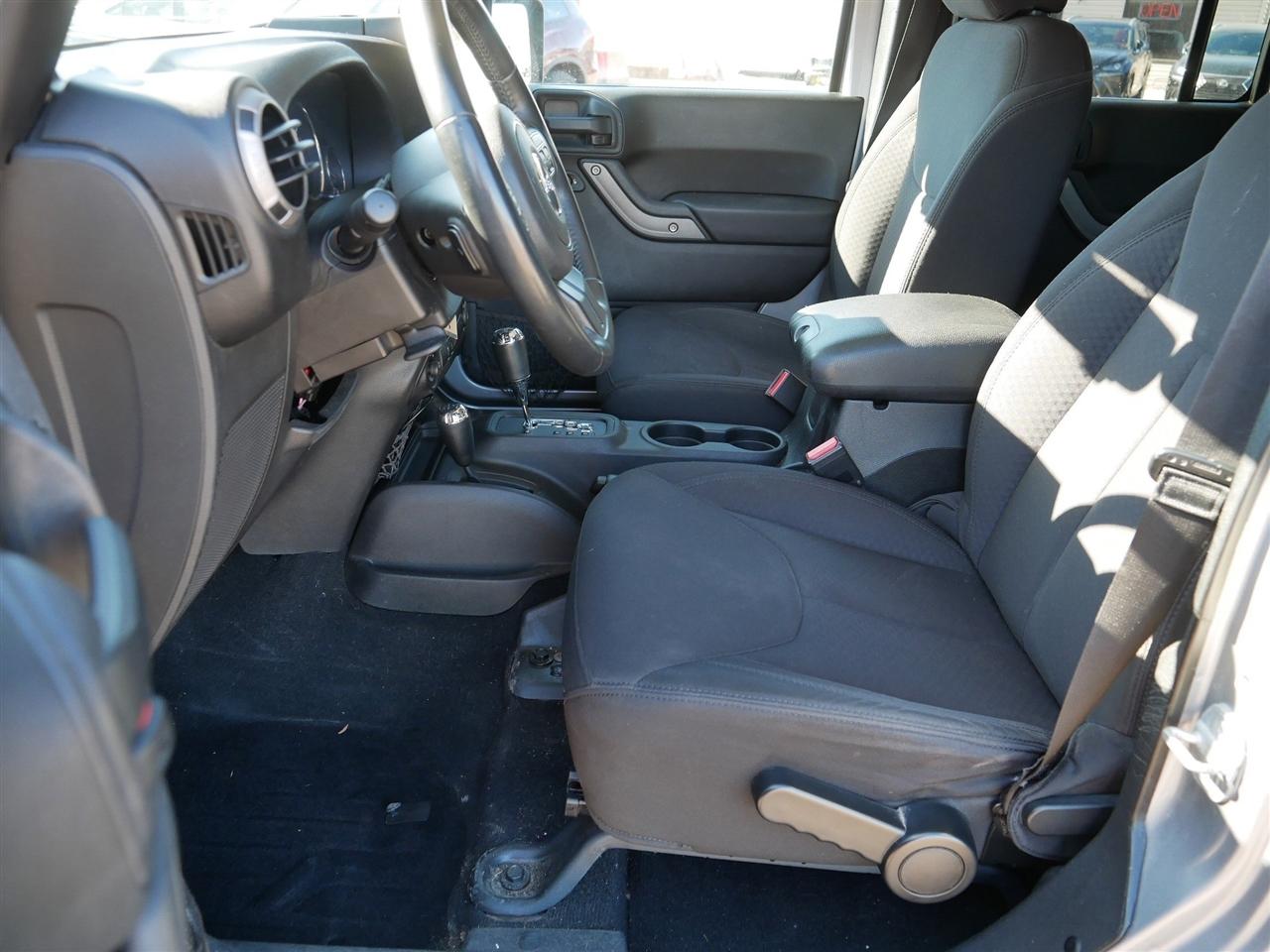 Jeep Wrangler Unlimited Sport 4WD 2013