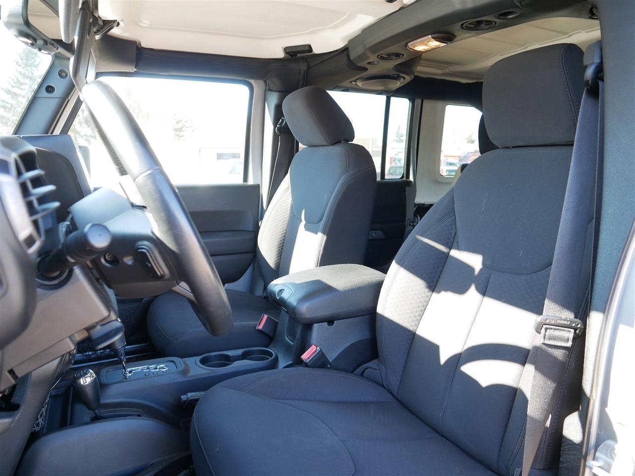 Jeep Wrangler Unlimited Sport 4WD 2013