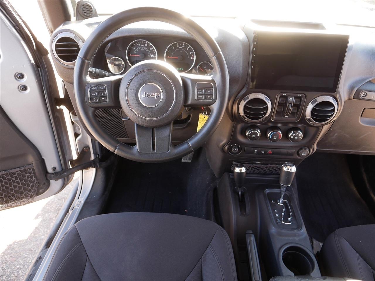 Jeep Wrangler Unlimited Sport 4WD 2013