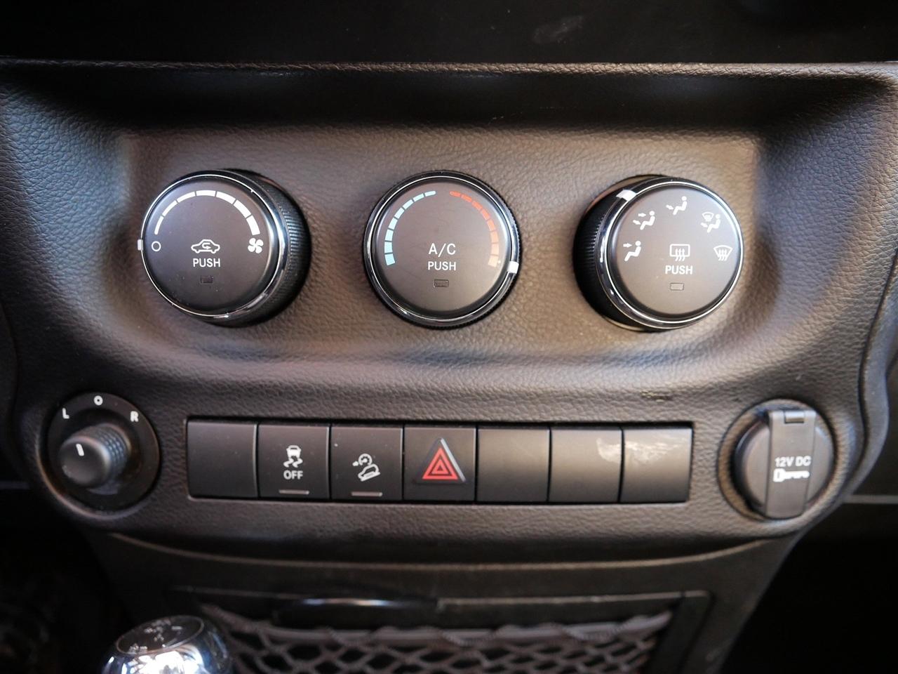 Jeep Wrangler Unlimited Sport 4WD 2013