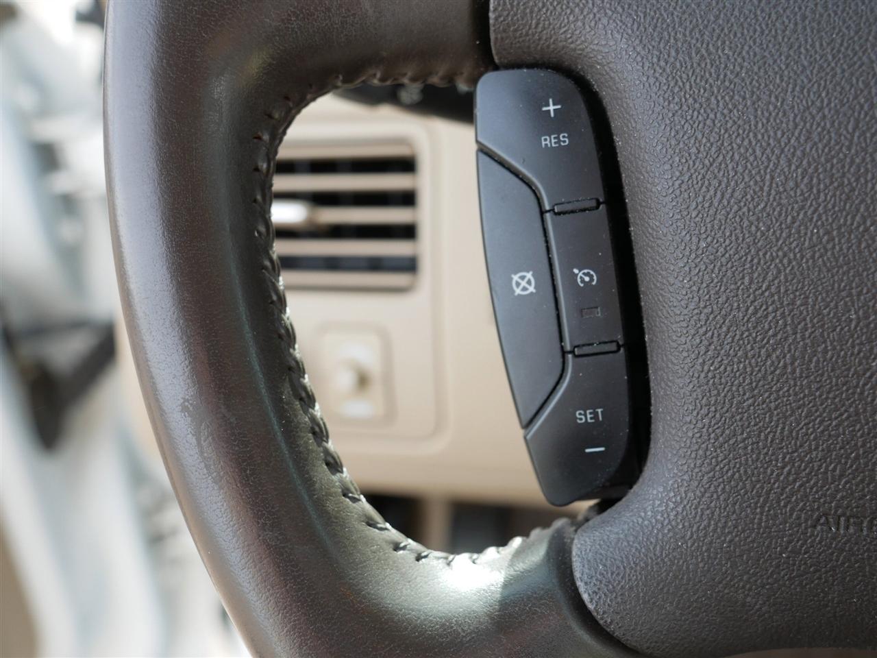 Buick Lucerne CX 2010