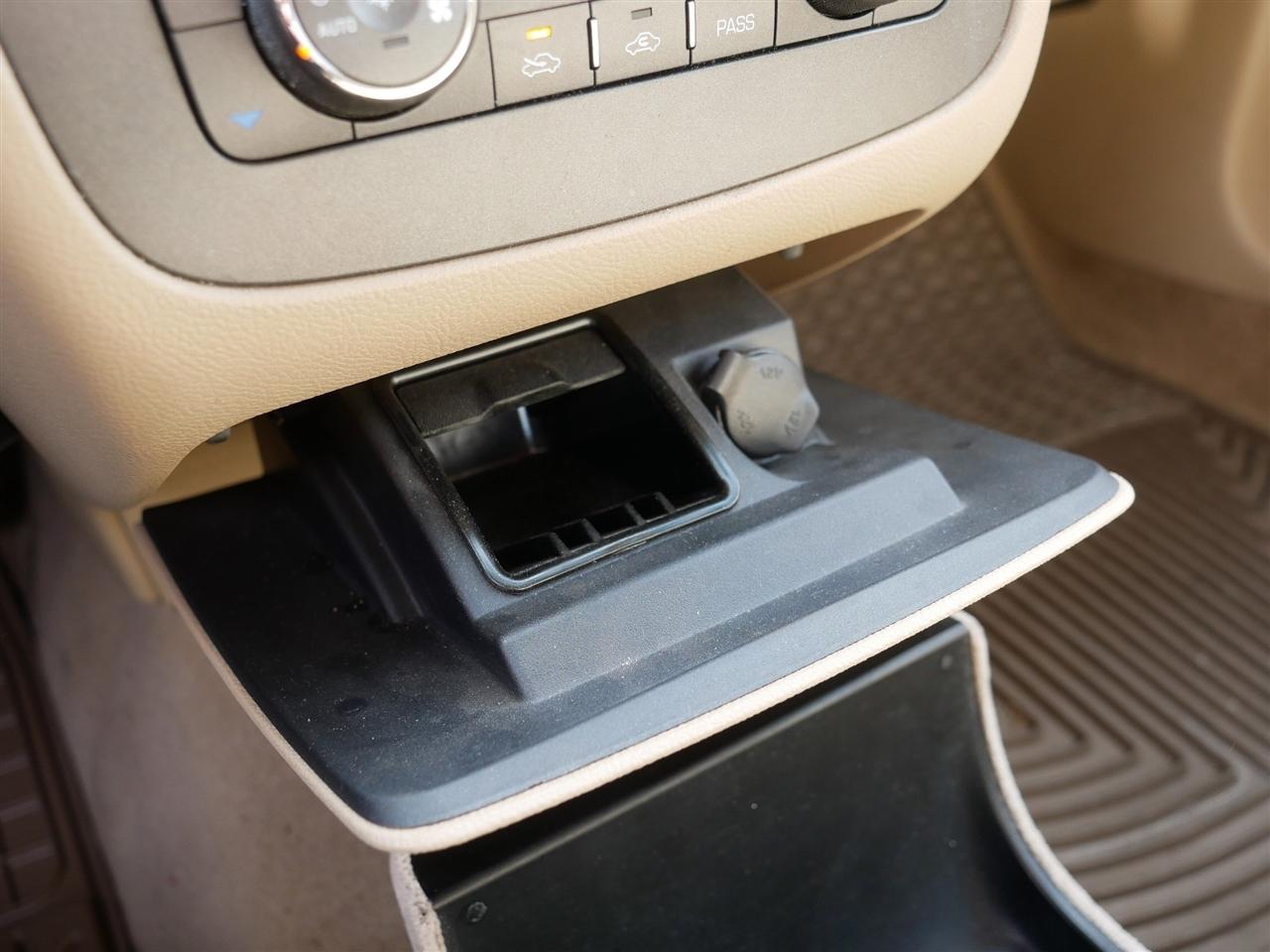 Buick Lucerne CX 2010