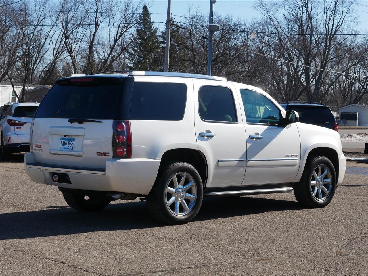 GMC Yukon Denali 4WD 2013