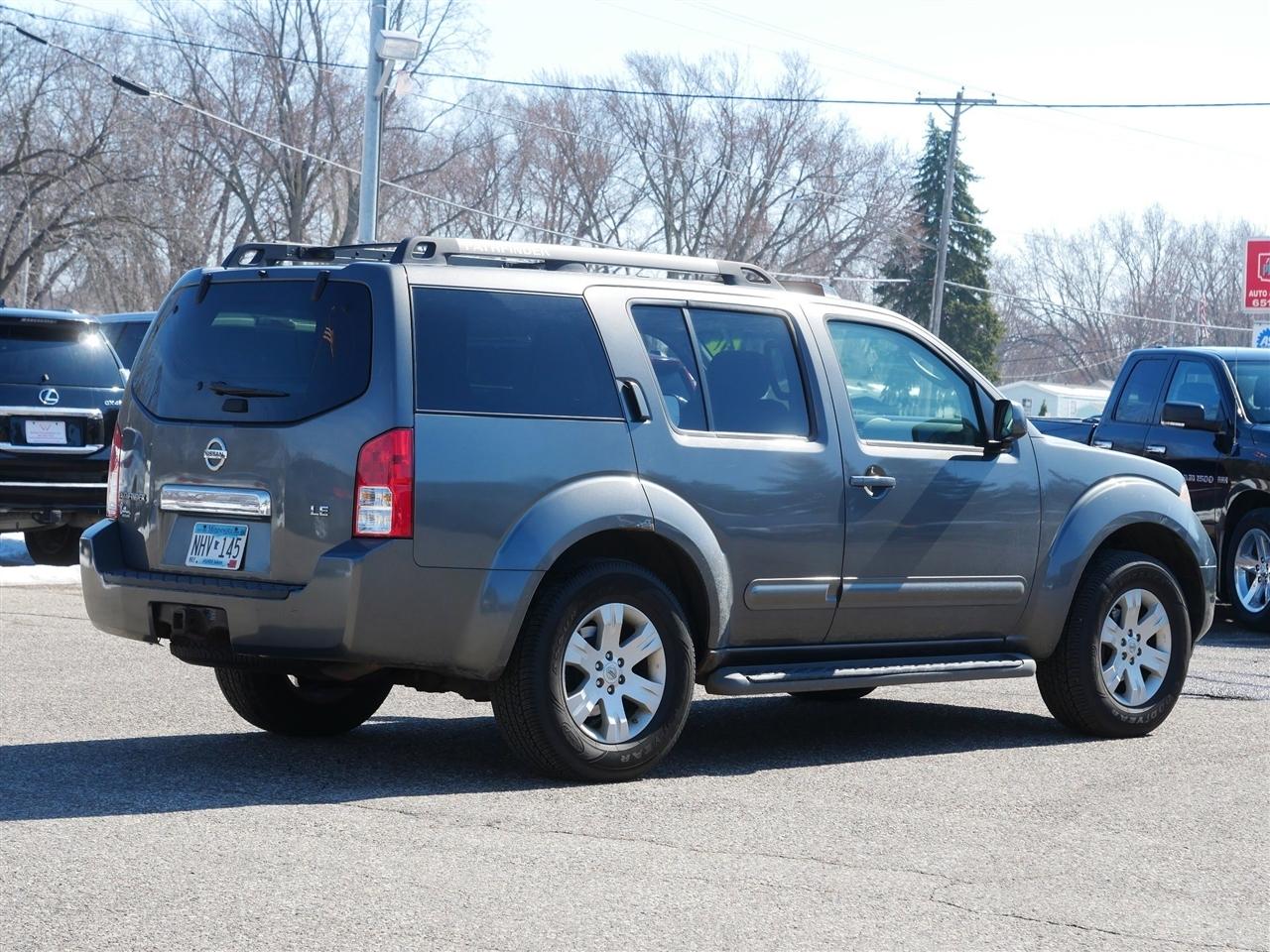 Nissan Pathfinder LE 4WD 2007