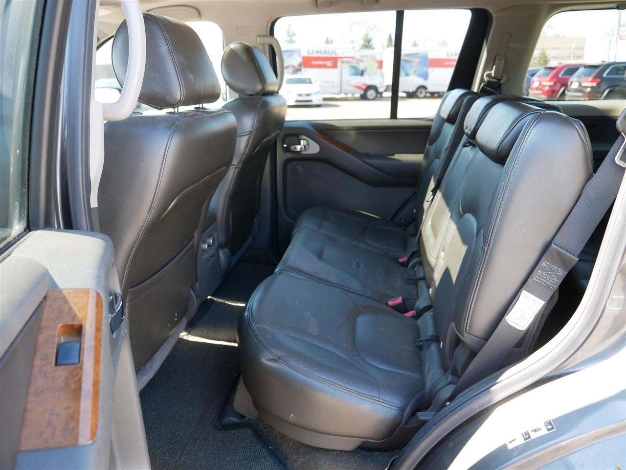 Nissan Pathfinder LE 4WD 2007