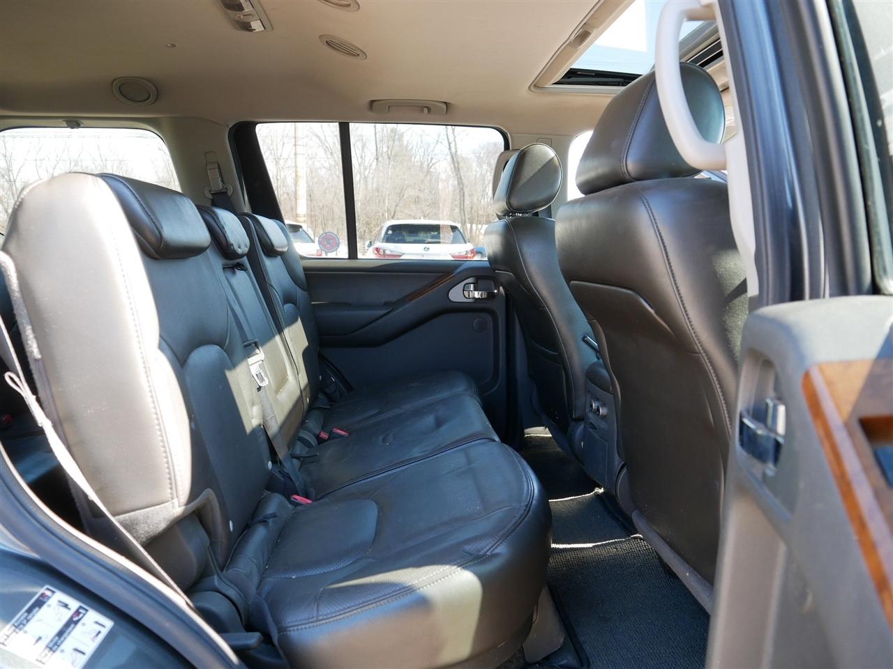 Nissan Pathfinder LE 4WD 2007