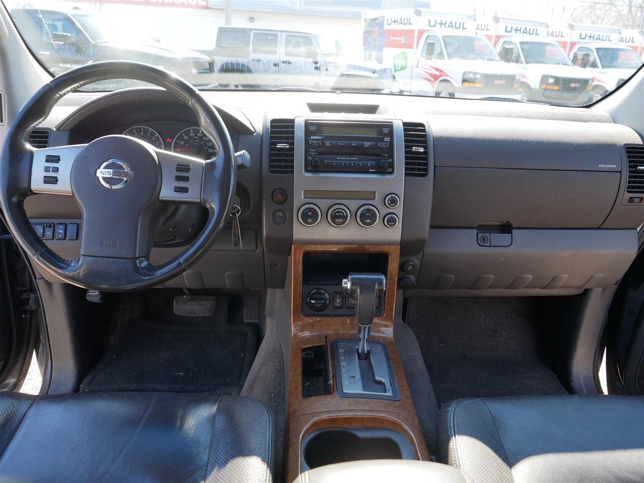 Nissan Pathfinder LE 4WD 2007