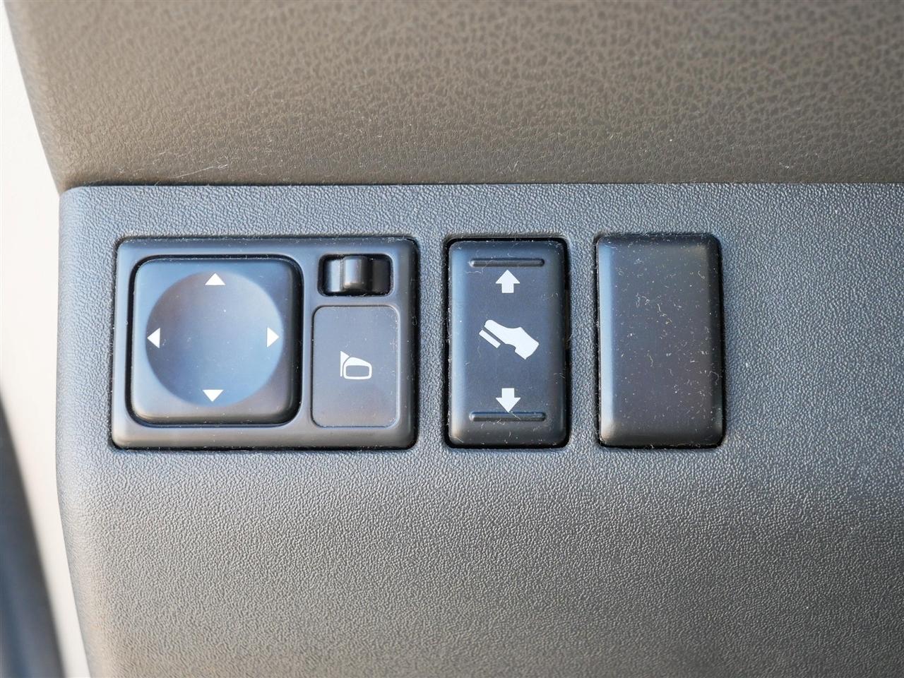 Nissan Pathfinder LE 4WD 2007