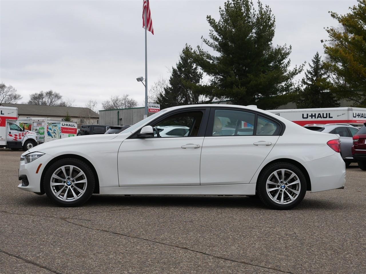 BMW 3-Series 320i xDrive Sedan 2017