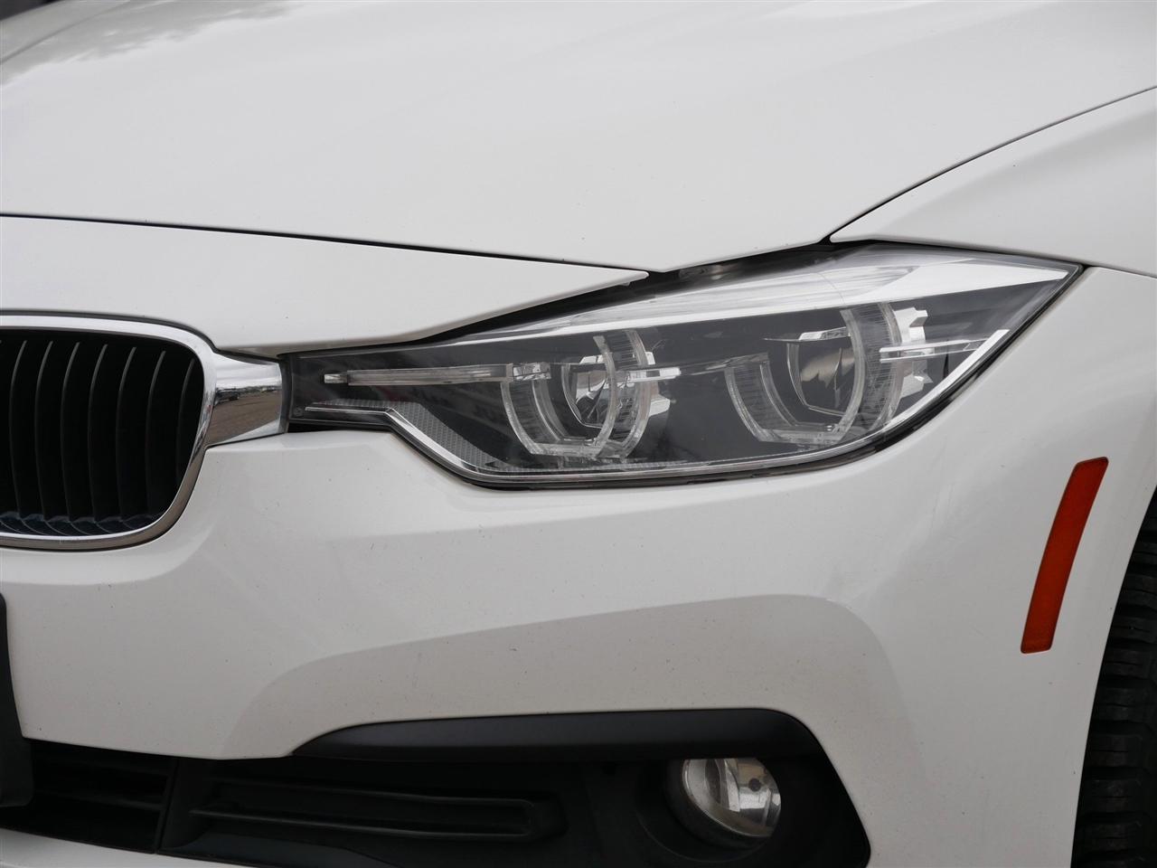 BMW 3-Series 320i xDrive Sedan 2017