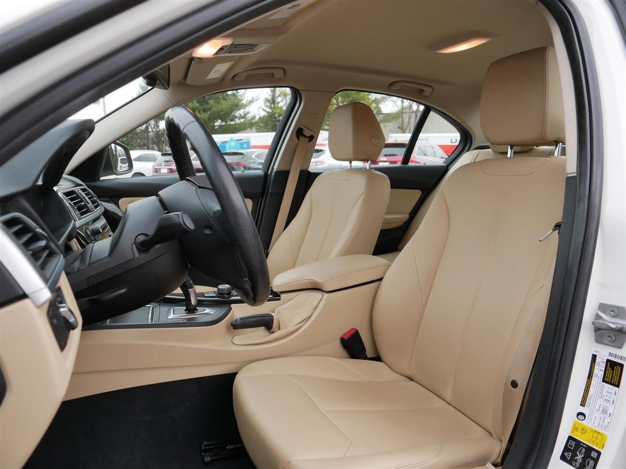 BMW 3-Series 320i xDrive Sedan 2017