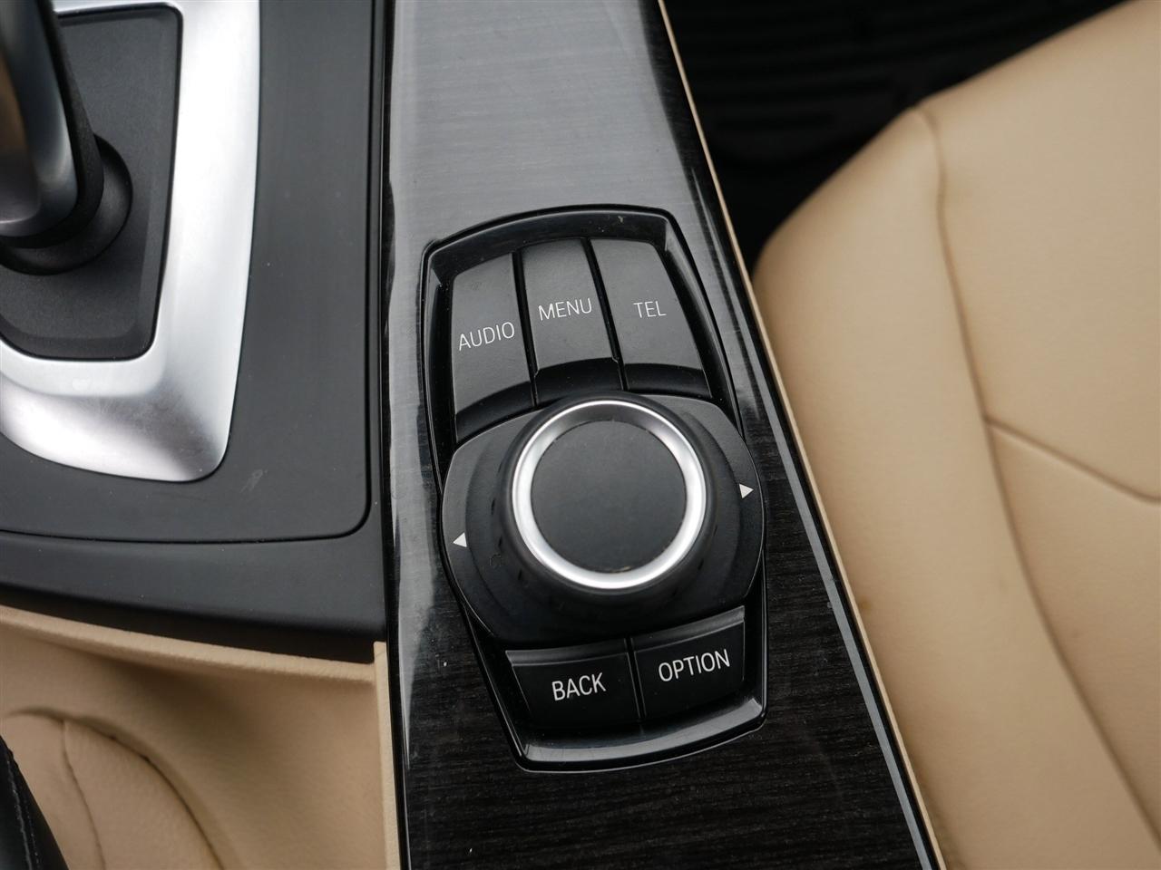 BMW 3-Series 320i xDrive Sedan 2017