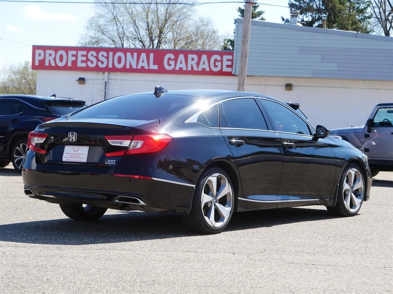 Honda Accord Touring 2.0T 10A 2018