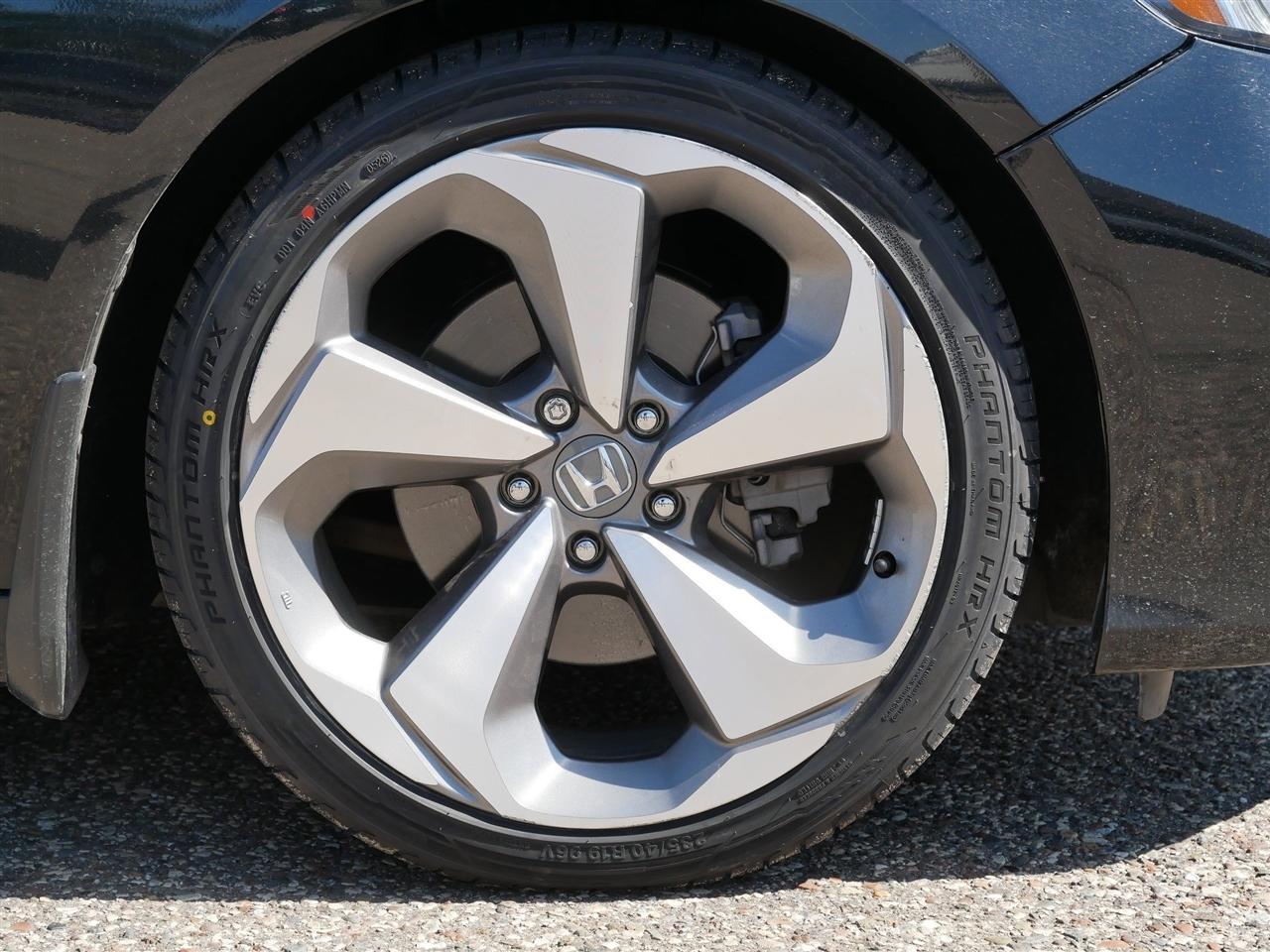 Honda Accord Touring 2.0T 10A 2018