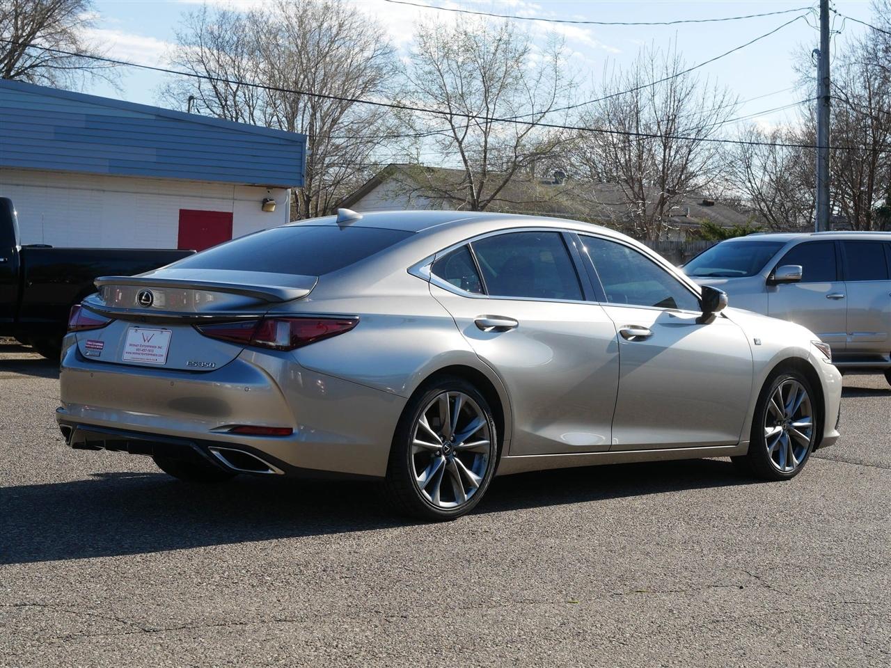 Lexus ES 350 F SPORT 2019