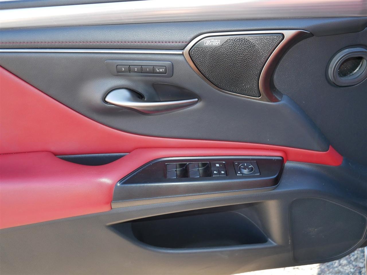 Lexus ES 350 F SPORT 2019