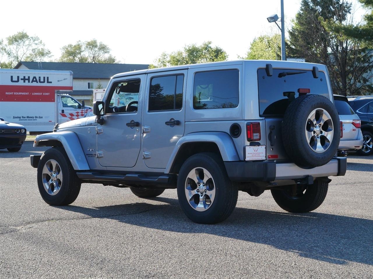 Jeep Wrangler Unlimited Sahara 4WD 2017