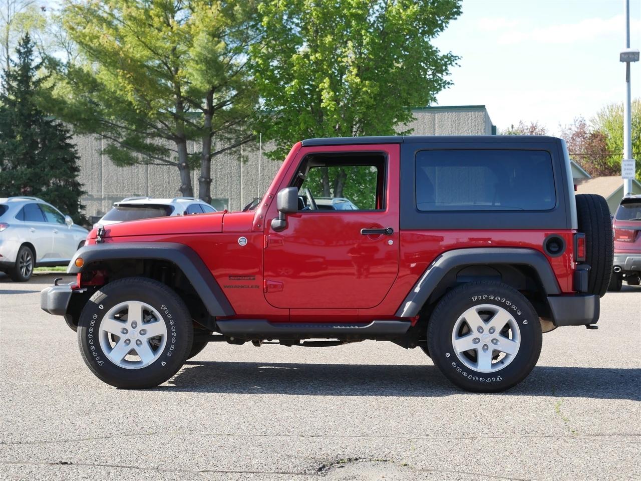 Jeep Wrangler Sport 4WD 2014