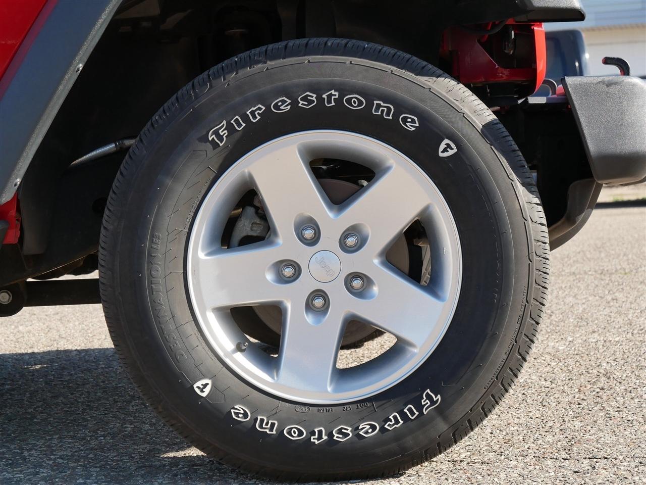 Jeep Wrangler Sport 4WD 2014