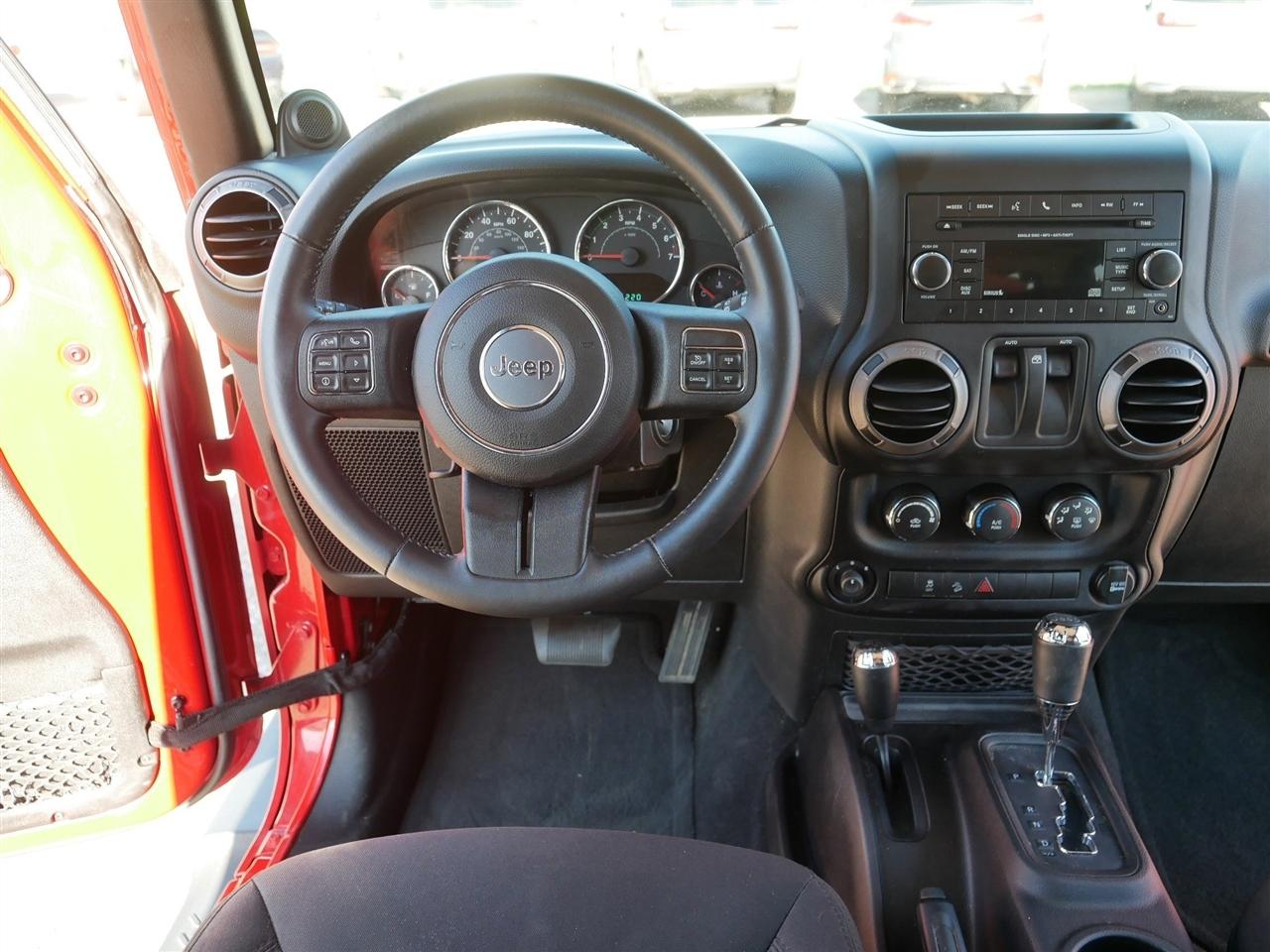Jeep Wrangler Sport 4WD 2014