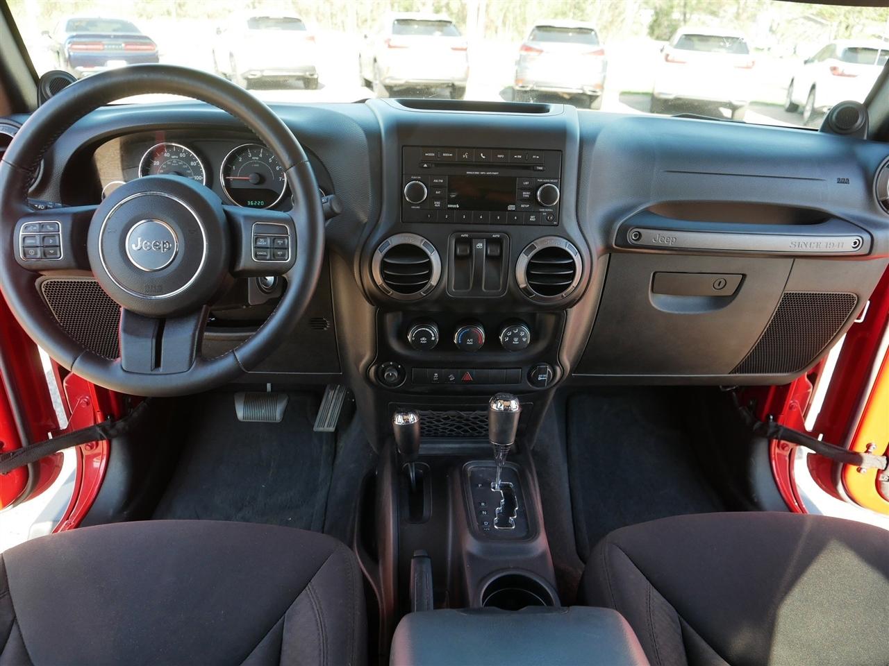 Jeep Wrangler Sport 4WD 2014