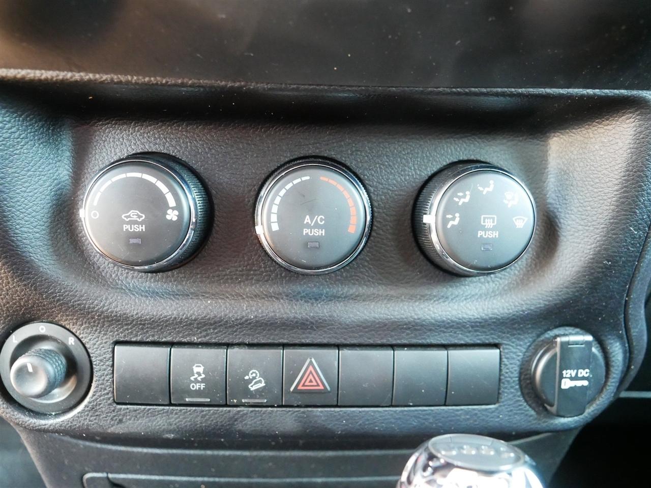 Jeep Wrangler Sport 4WD 2014