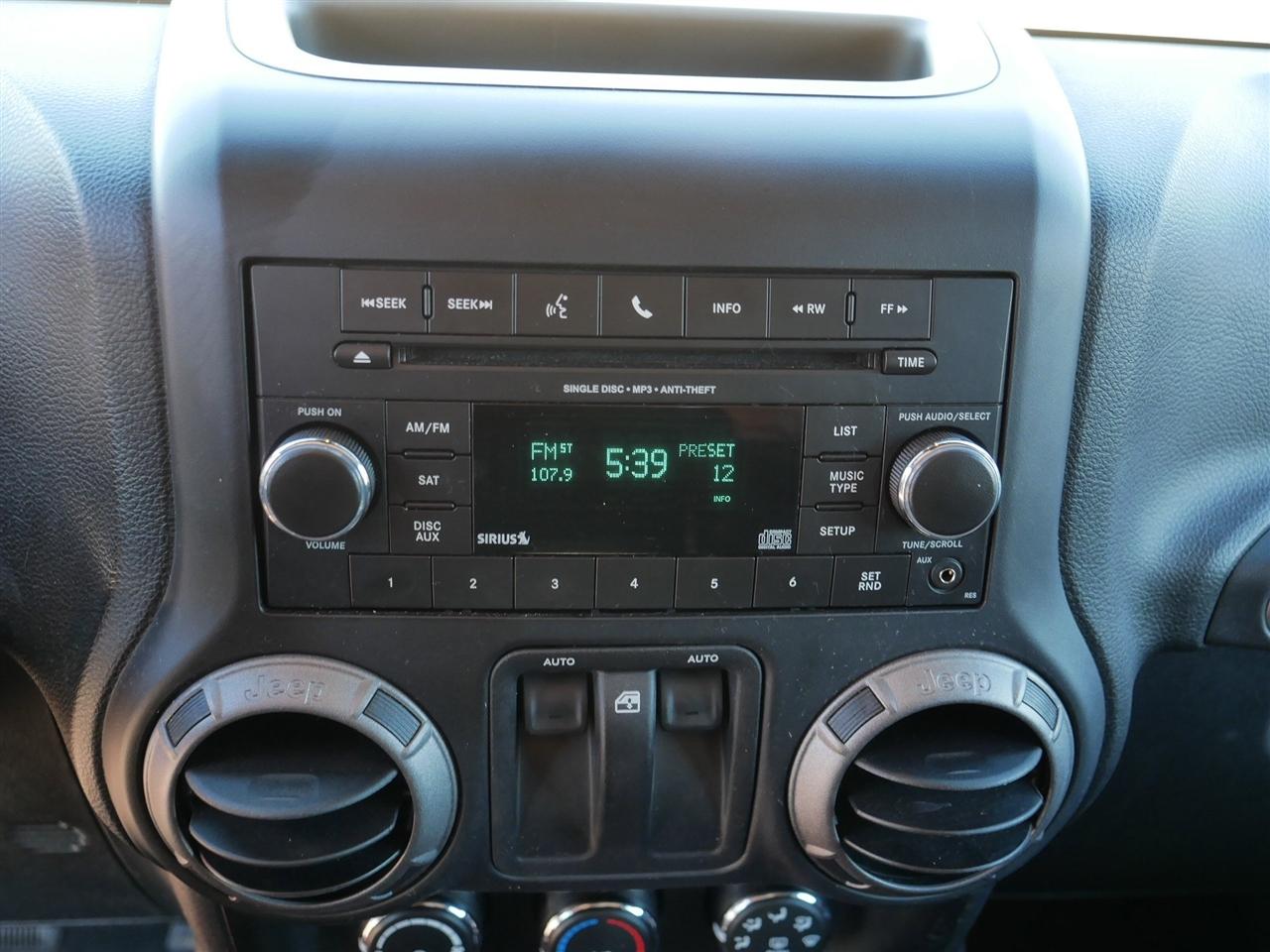 Jeep Wrangler Sport 4WD 2014