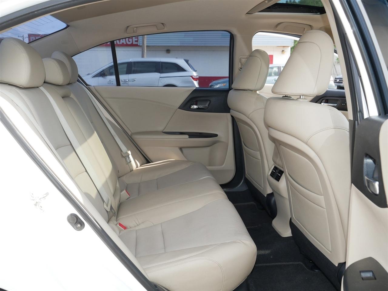 Honda Accord EX-L V6 Sedan AT 2013