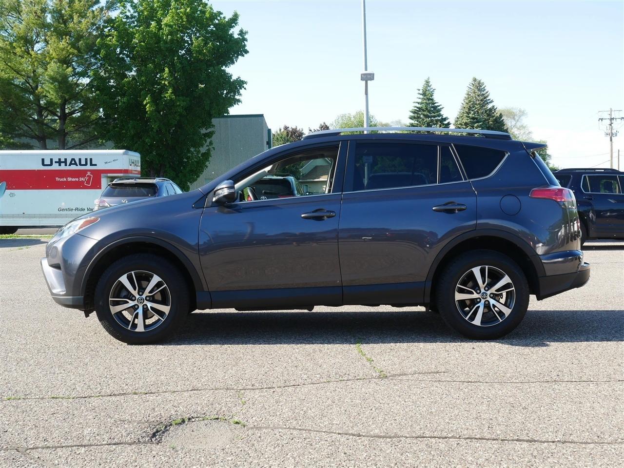 Toyota RAV4 XLE AWD 2017