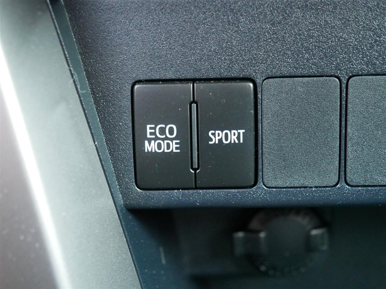 Toyota RAV4 XLE AWD 2017