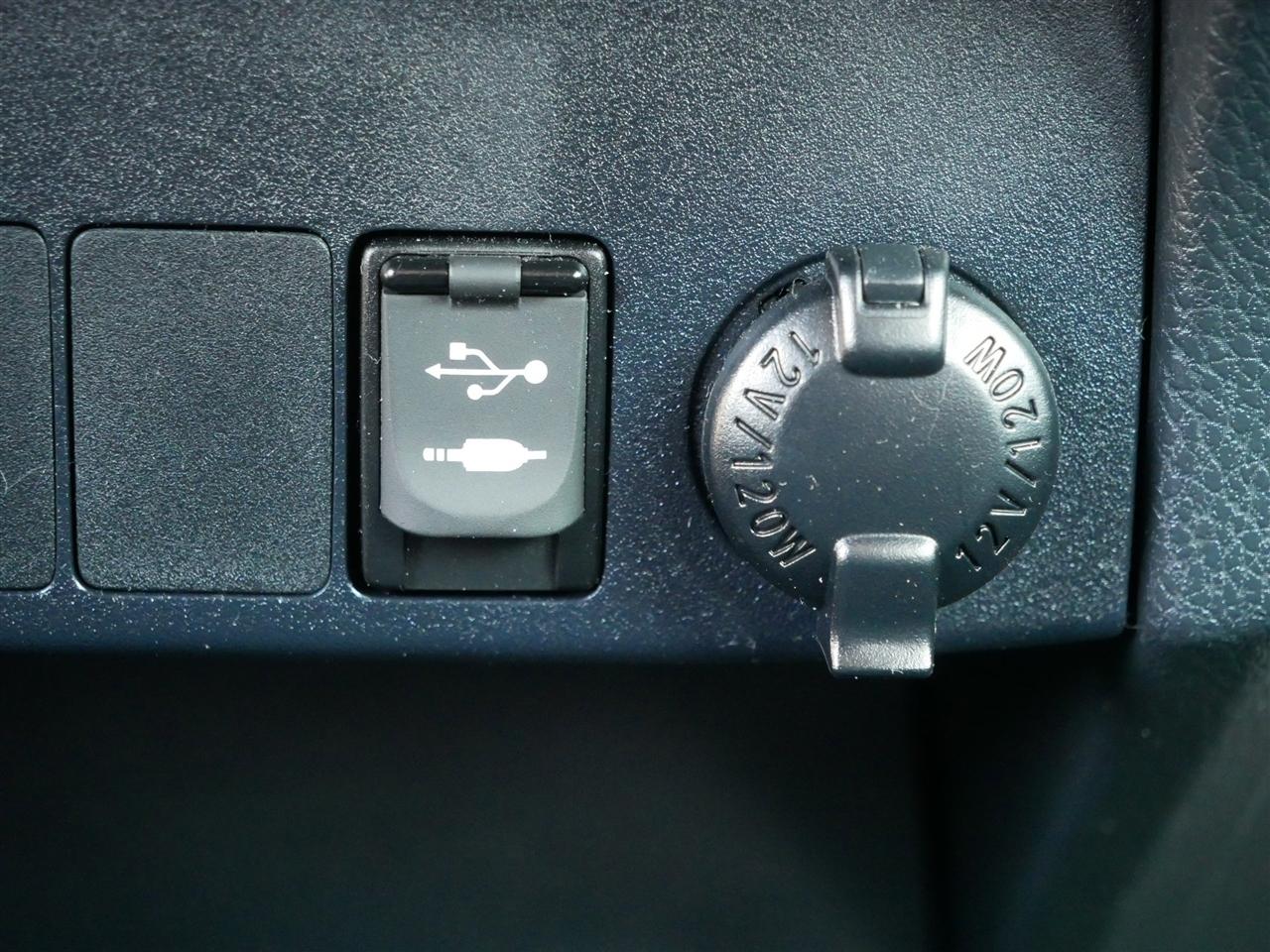 Toyota RAV4 XLE AWD 2017