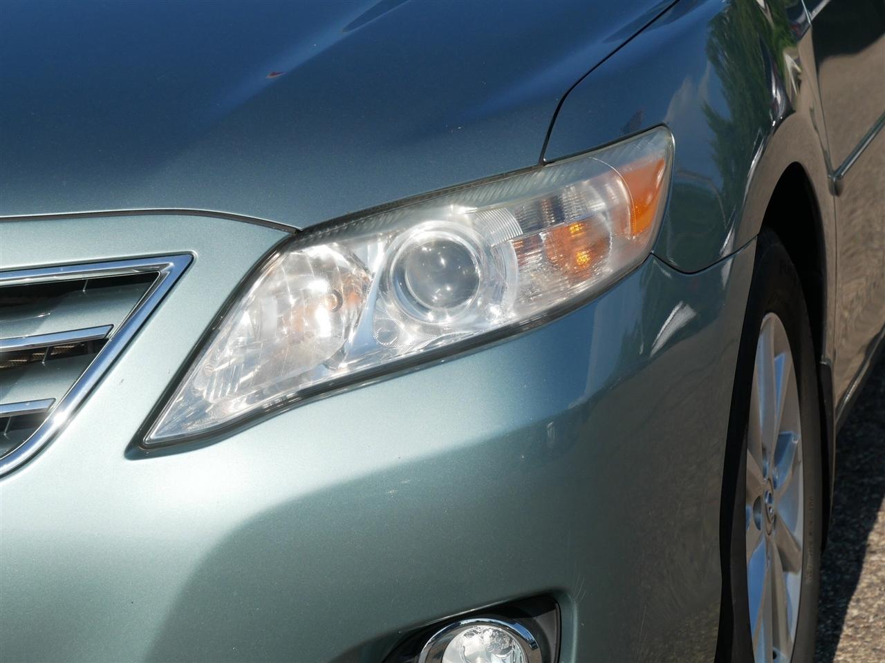 Toyota Camry XLE 4D Sedan 2011