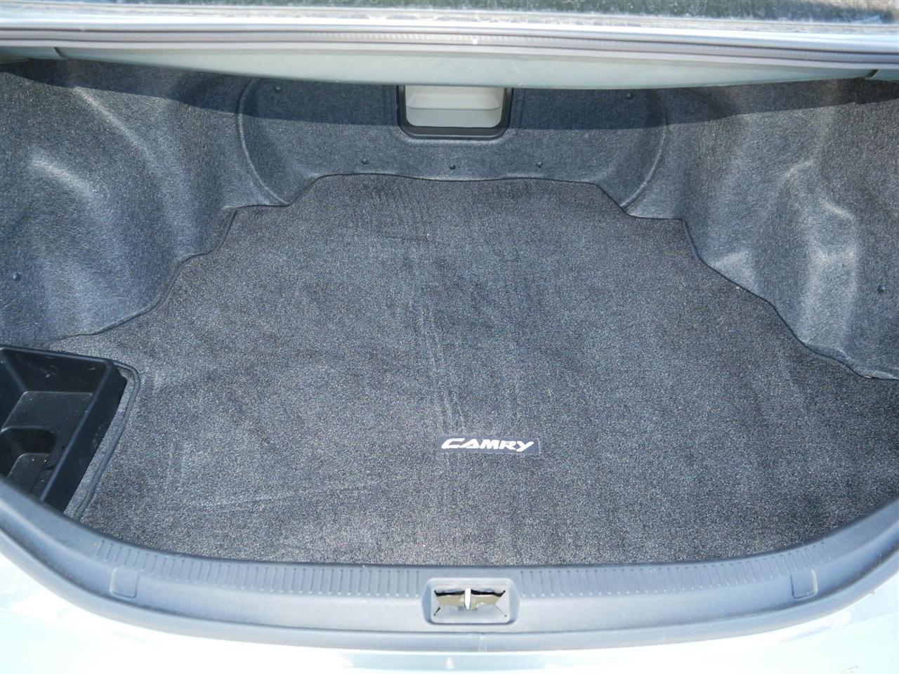 Toyota Camry XLE 4D Sedan 2011