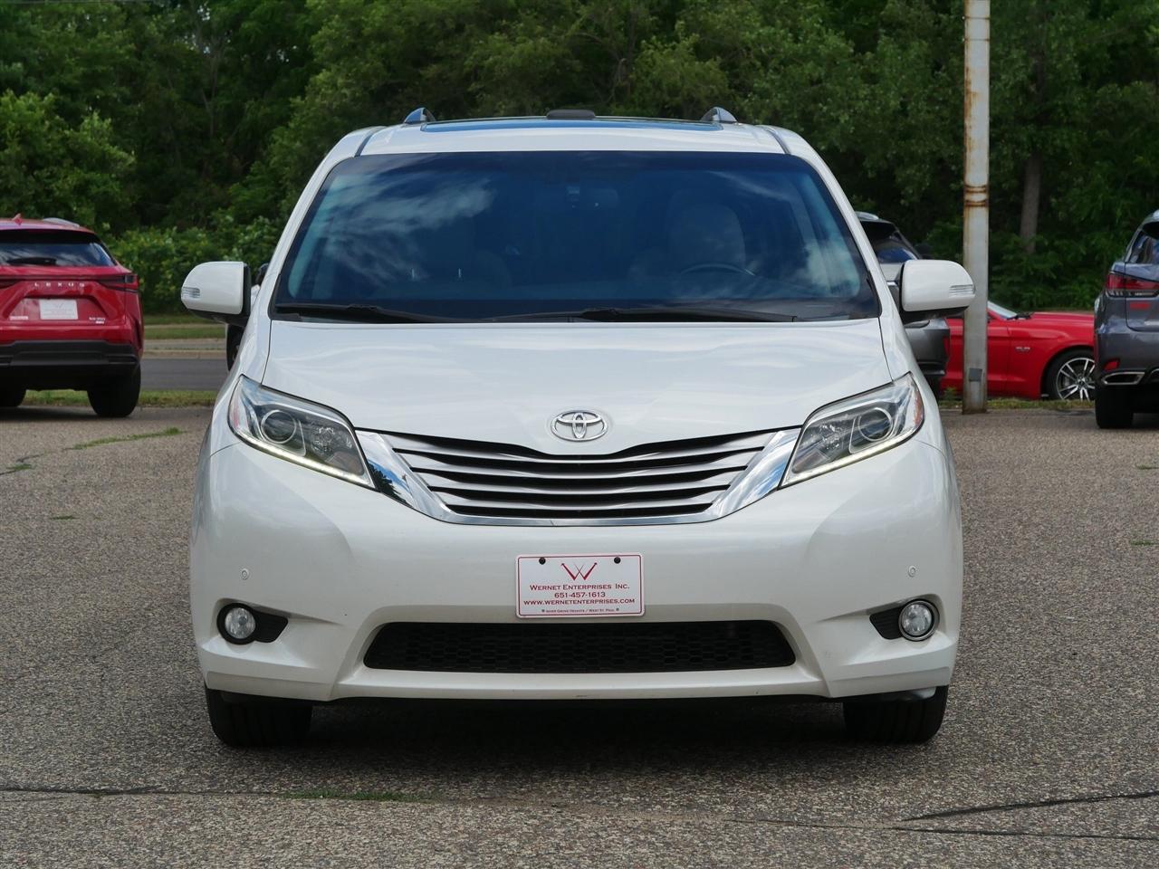 Toyota Sienna Limited Premium AWD 7-Passenger V6 2015