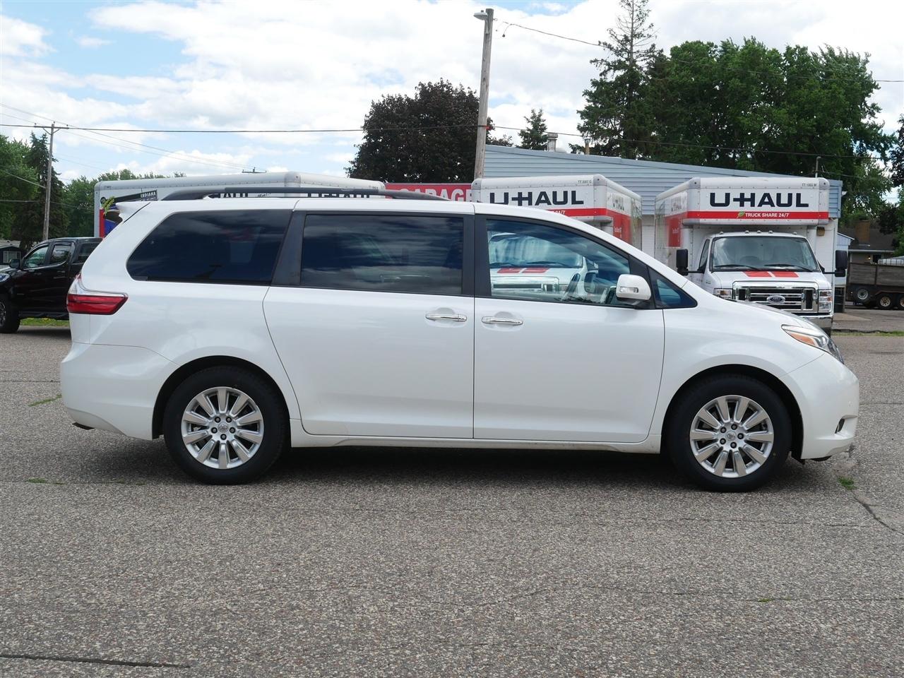Toyota Sienna Limited Premium AWD 7-Passenger V6 2015