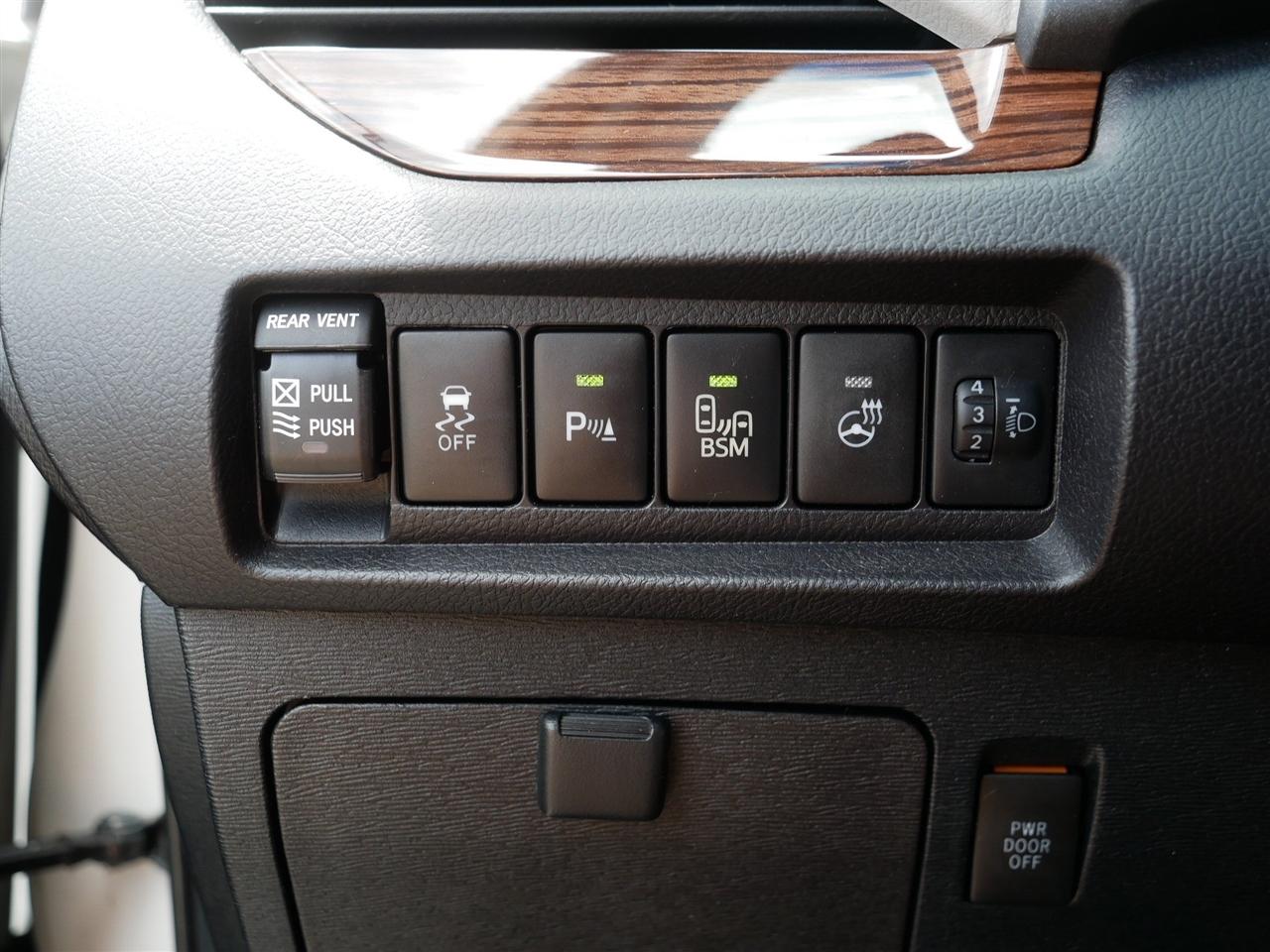 Toyota Sienna Limited Premium AWD 7-Passenger V6 2015