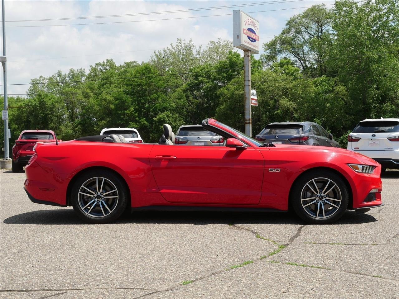 Ford Mustang GT Premium 2D Convertible 2015