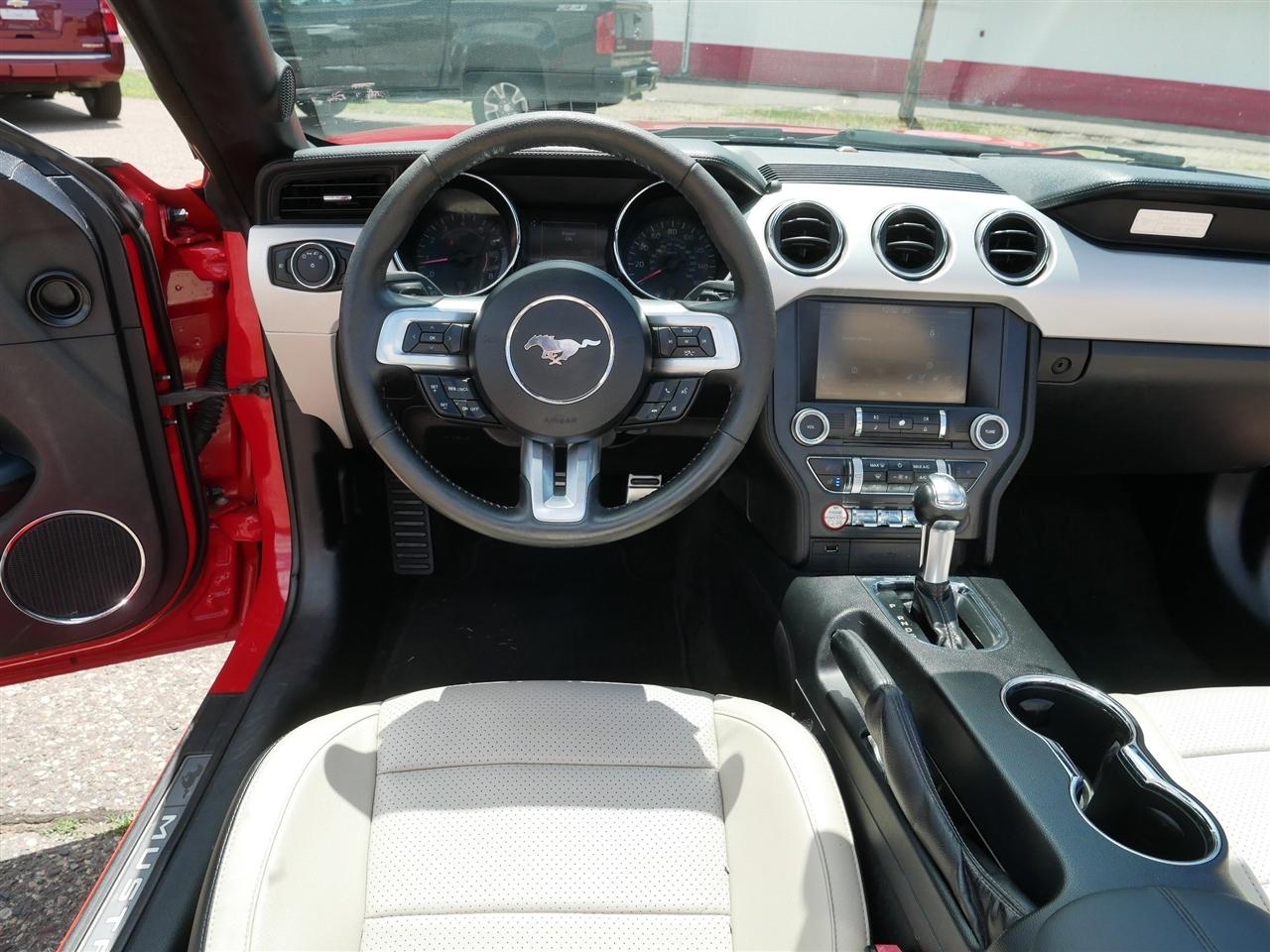 Ford Mustang GT Premium 2D Convertible 2015