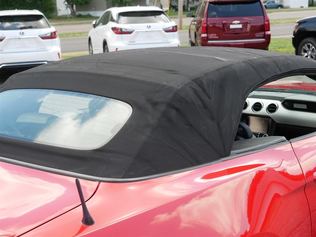 Ford Mustang GT Premium 2D Convertible 2015