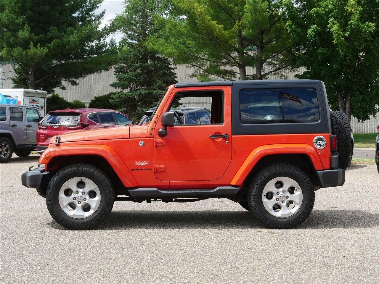 Jeep Wrangler Sahara 4WD 2015