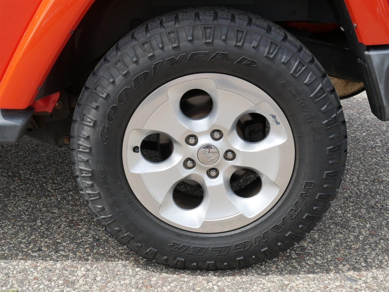 Jeep Wrangler Sahara 4WD 2015
