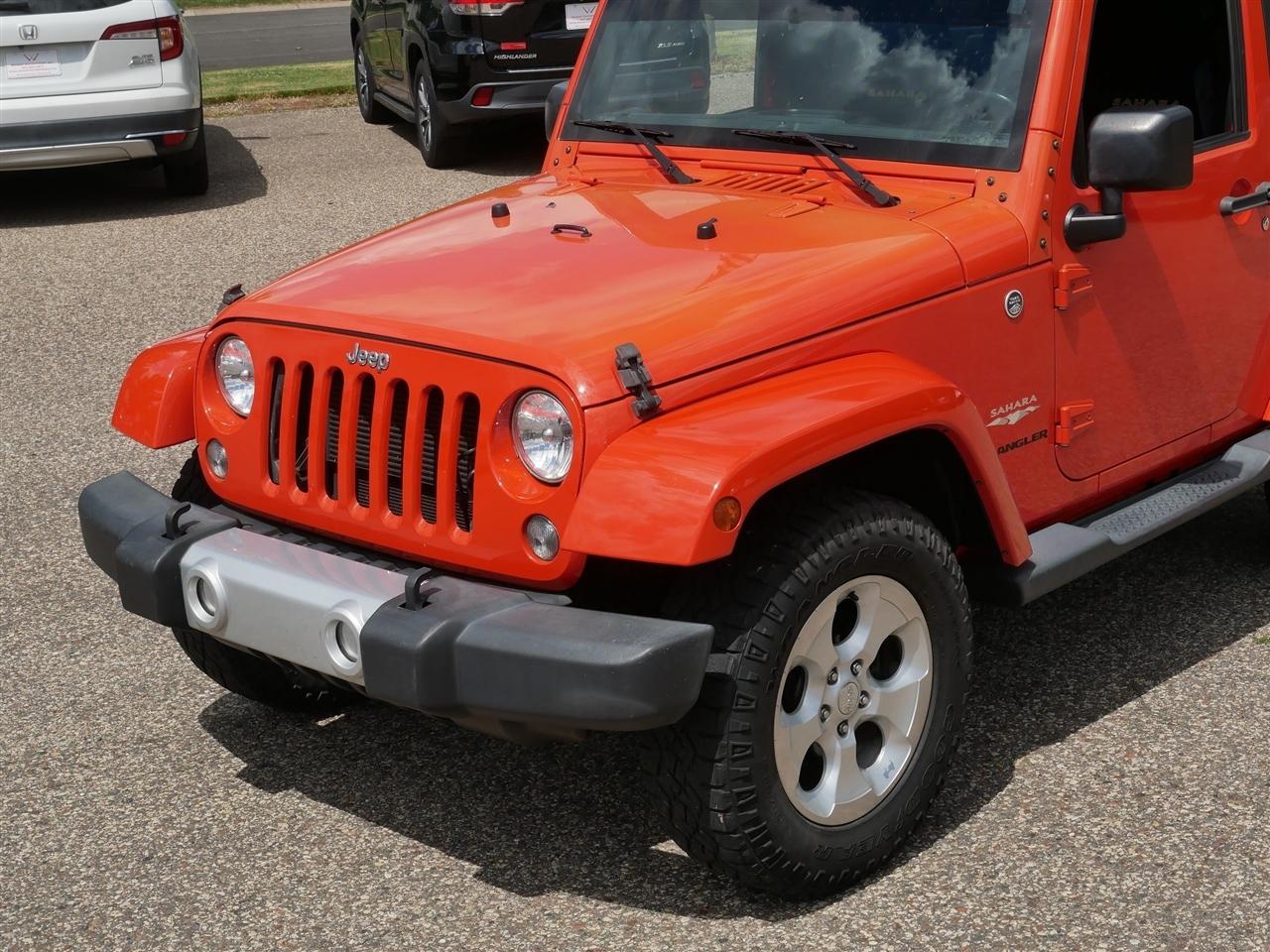Jeep Wrangler Sahara 4WD 2015