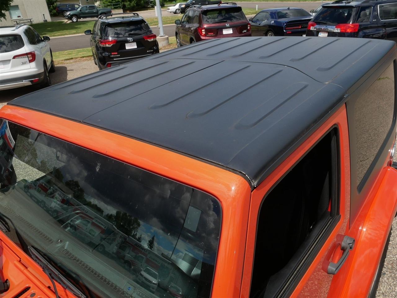 Jeep Wrangler Sahara 4WD 2015
