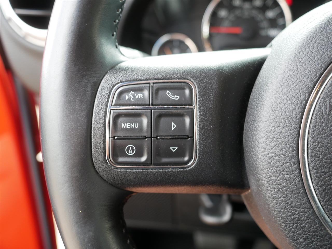 Jeep Wrangler Sahara 4WD 2015