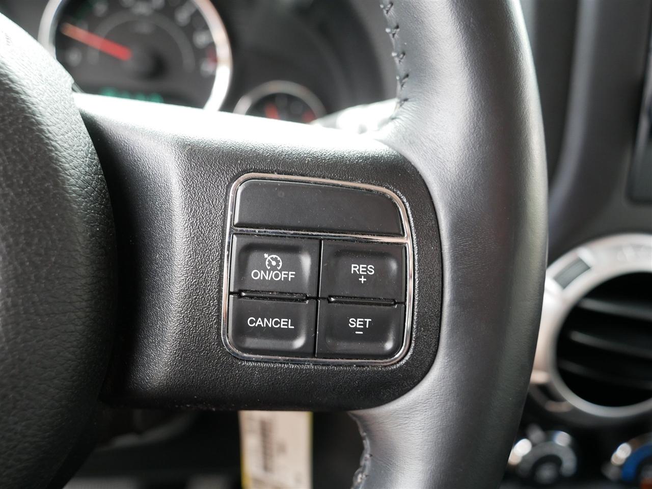 Jeep Wrangler Sahara 4WD 2015