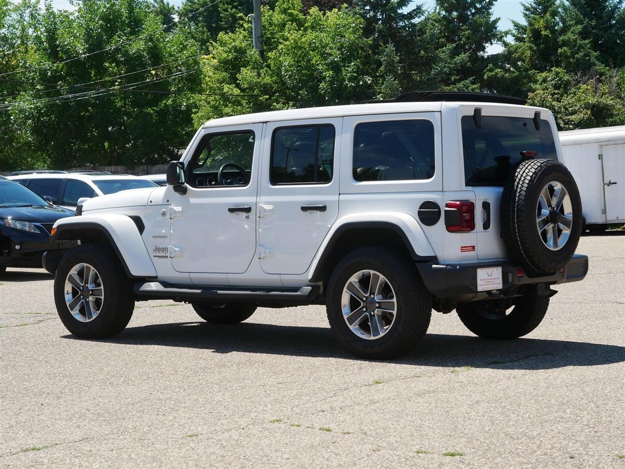 Jeep Wrangler Unlimited Sahara 4D SUV 4WD 2020