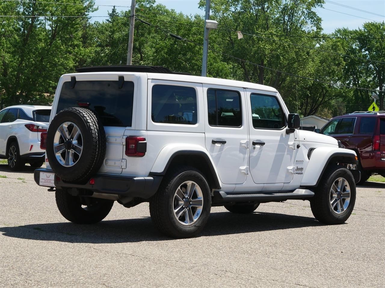 Jeep Wrangler Unlimited Sahara 4D SUV 4WD 2020
