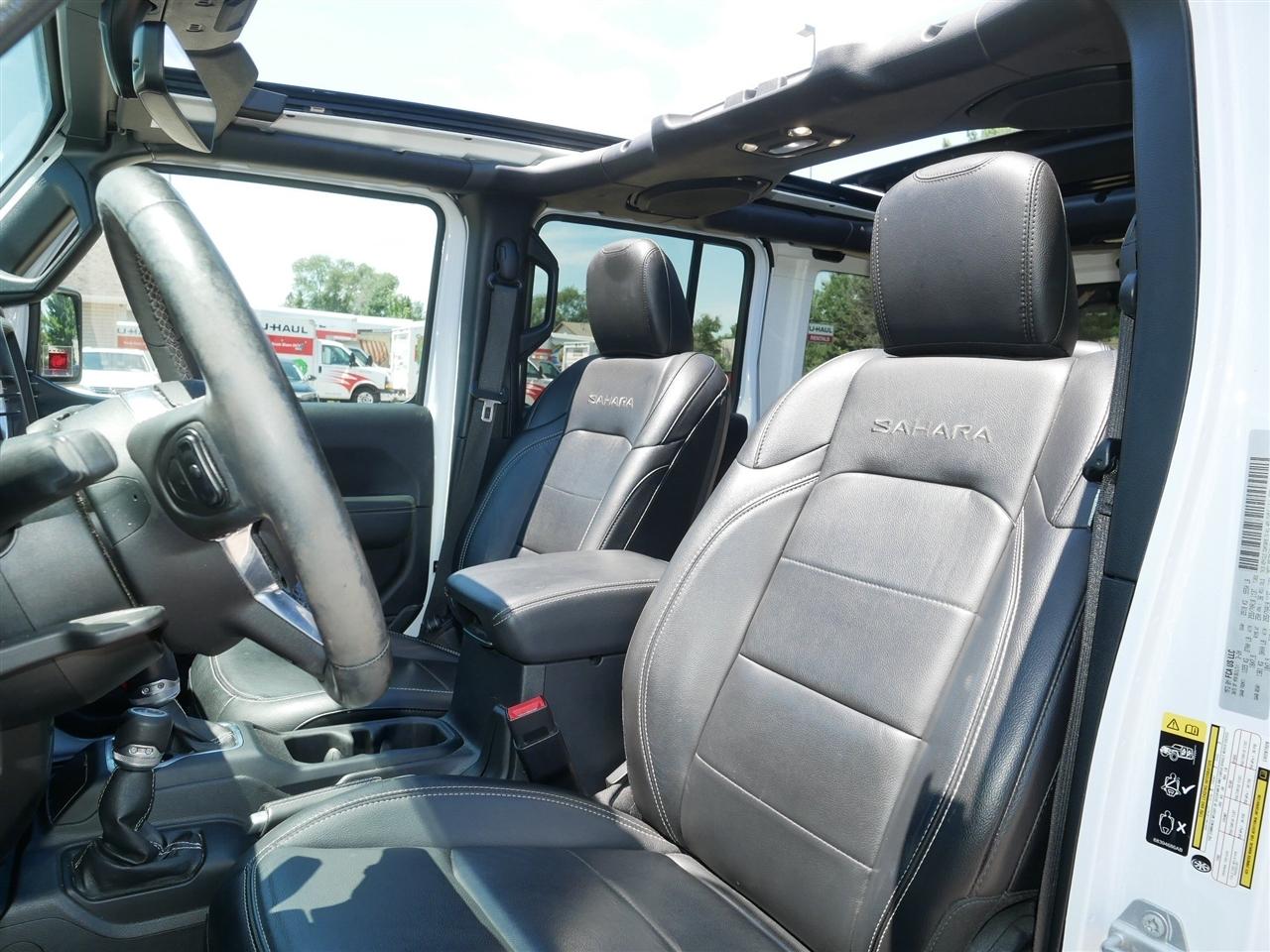 Jeep Wrangler Unlimited Sahara 4D SUV 4WD 2020