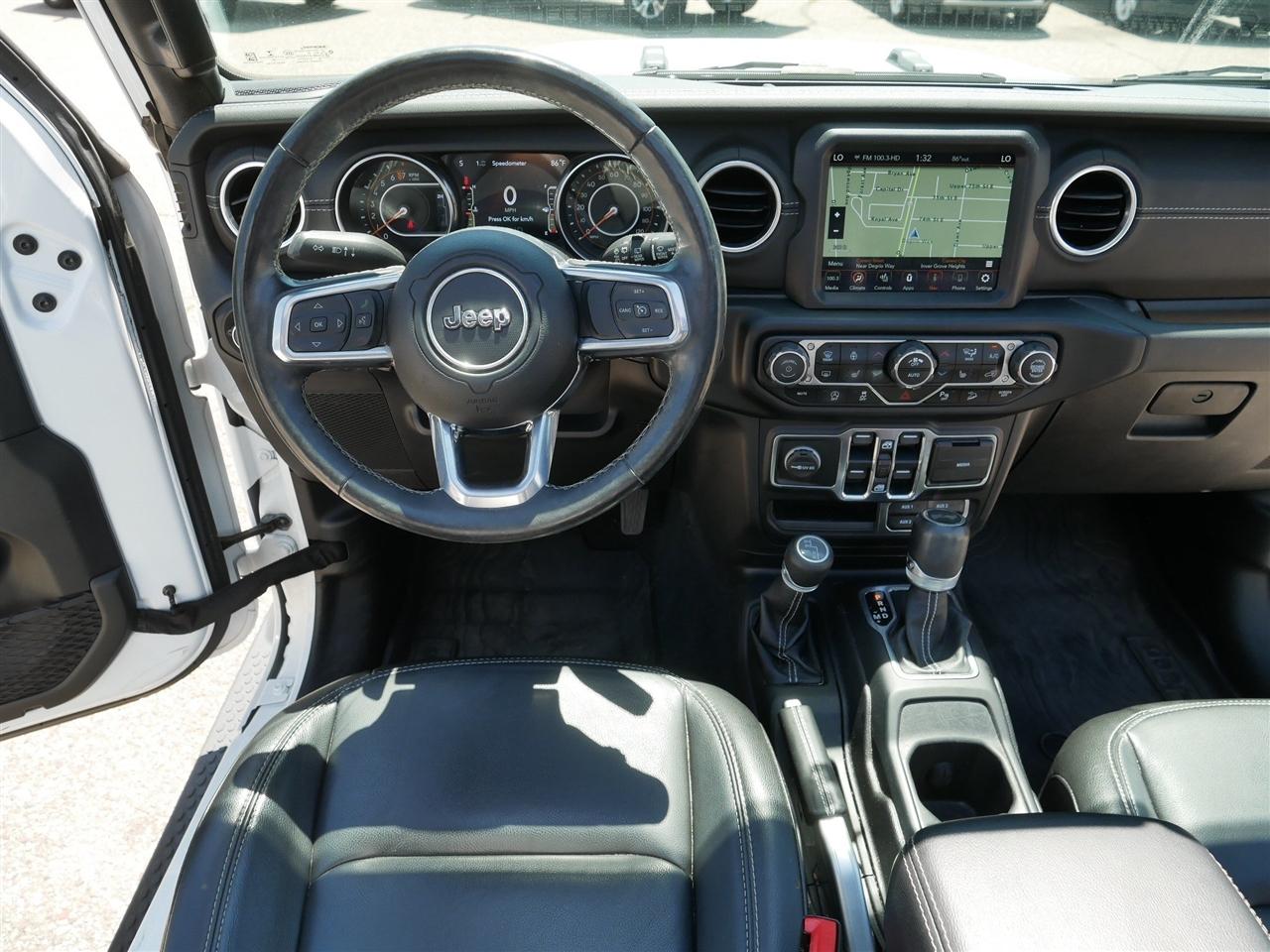 Jeep Wrangler Unlimited Sahara 4D SUV 4WD 2020